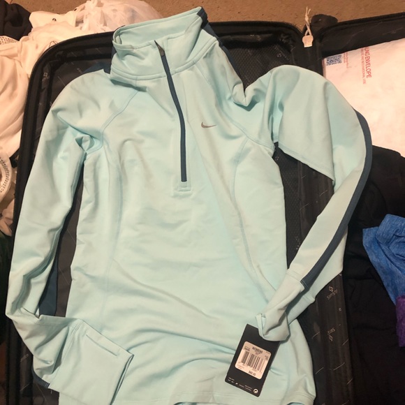Nike Tops - Nike running half zip long sleeve